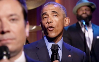 Barack Obama fait son bilan façon crooner