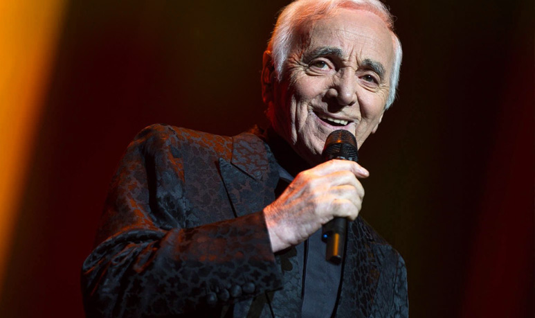charles aznavour radio hommage