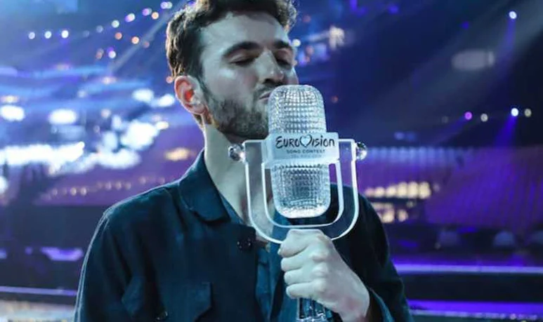 crooner-eurovision-2019-190521