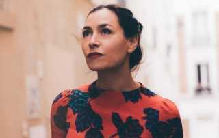2022-09-26-olivia-ruiz-ecoute-la-pluie-tomber-festival-faites-lire-man-27-septembre