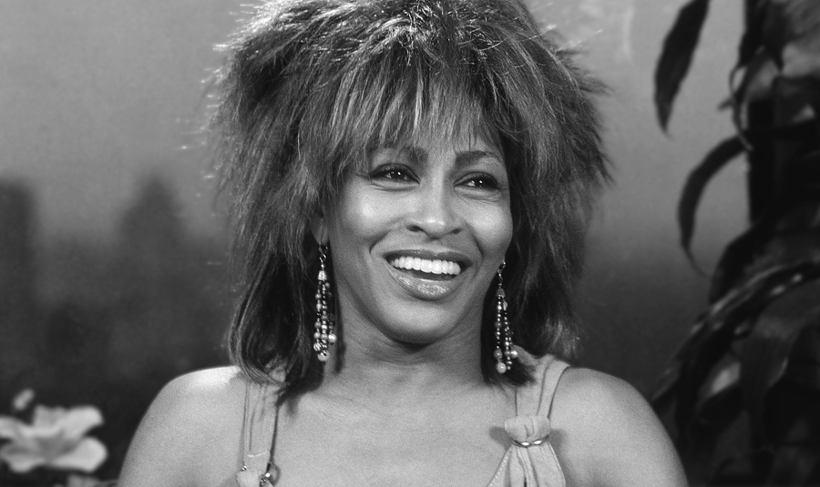 2023-05-24-tina-turner-deces-83-ans-rip-mort-hommage-chanteuse-legendaire-internationale-crooner-radio