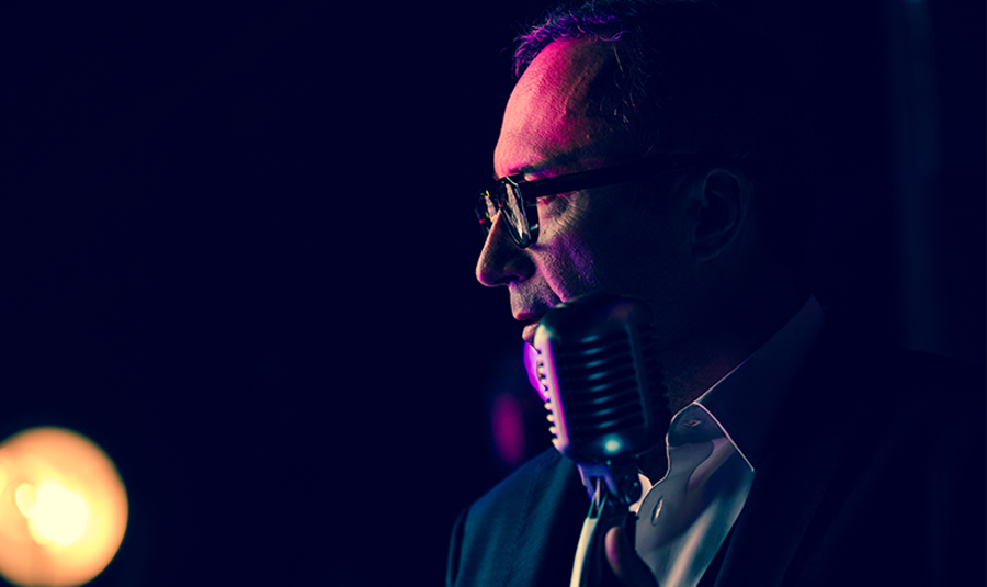 2025-11-19-img-willy-mansion-petit-fils-frank-sinatra-spectacle-my-way-theatre-de-la-tour-eiffel-paris