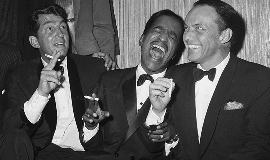 img-artistes-glossaire-biographie-carrieres-musicales-discographie-discothèque-bibliothèque-musicale-crooner-radio